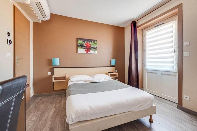Hotel Rev'hotel 2*